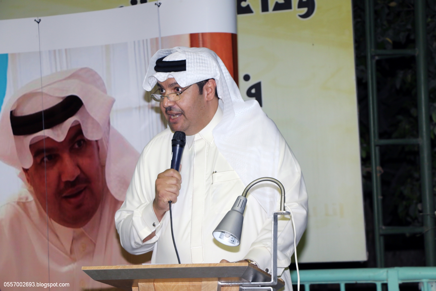 مدونة عيسى الموسى الأستاذ يوسف الطريفي يستقبل المهنئين بمناسبة فوزه في مدونة عيسى الموسى الأستاذ يوسف الطريفي يستقبل المهنئين بمناسبة فوزه في