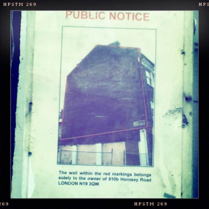 THE HORNSEY ROAD There are wall thieves about