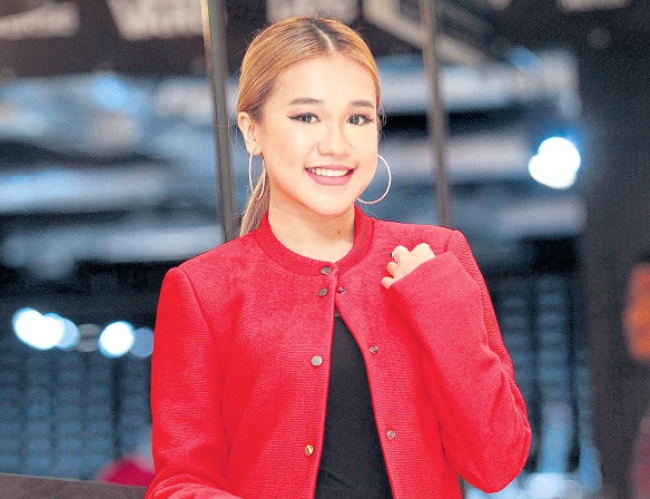 Ernie Zakri Luah Rasa Dalam Lagu Buletin Malaysia