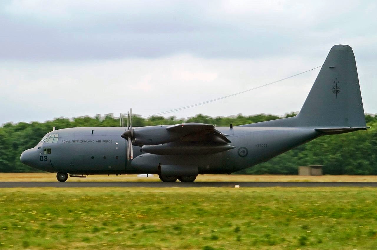 Rudy's Blog: Pesawat C-130 Hercules