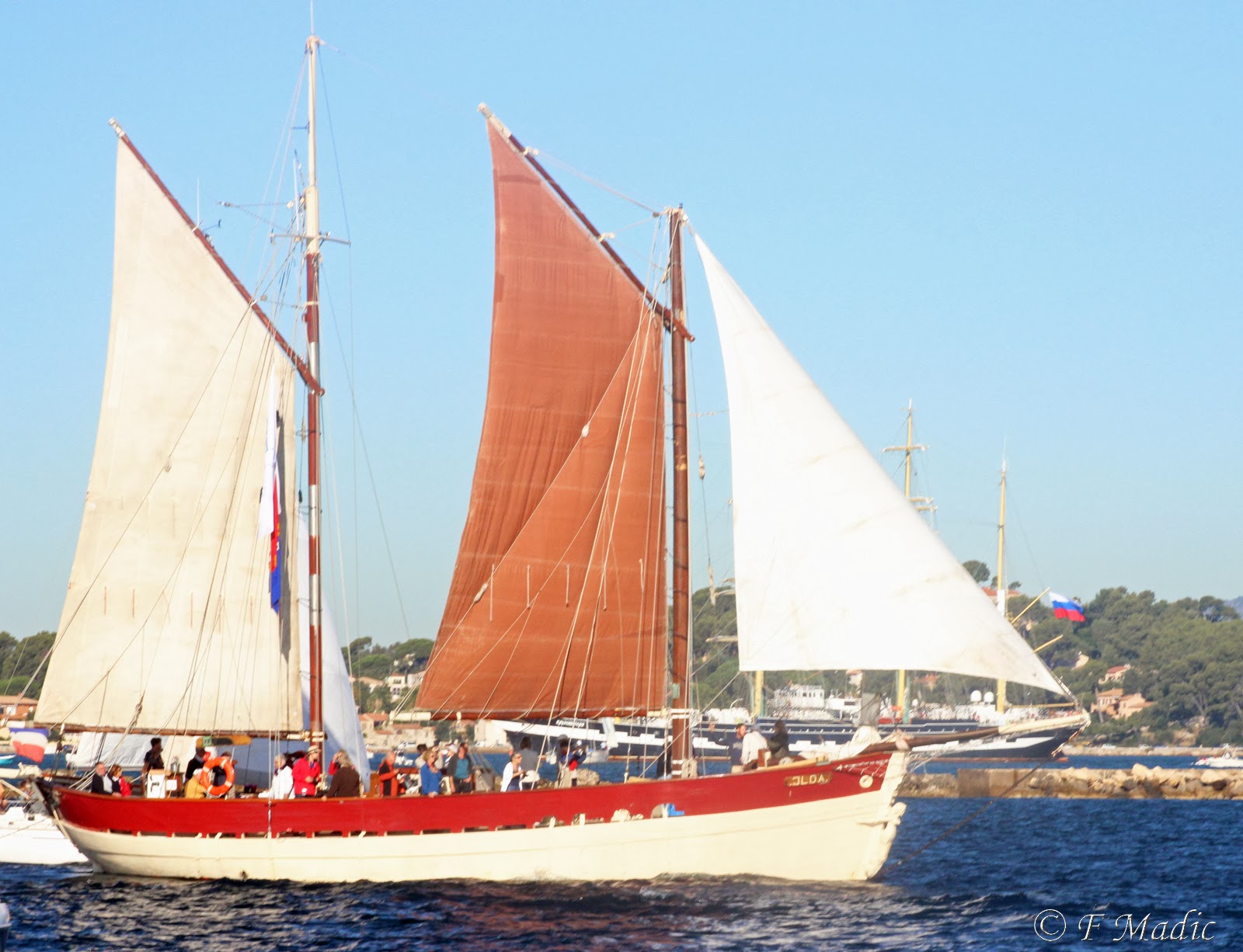 Voiliers à 2 mâts (voiles auriques ou carrées) JLD'A