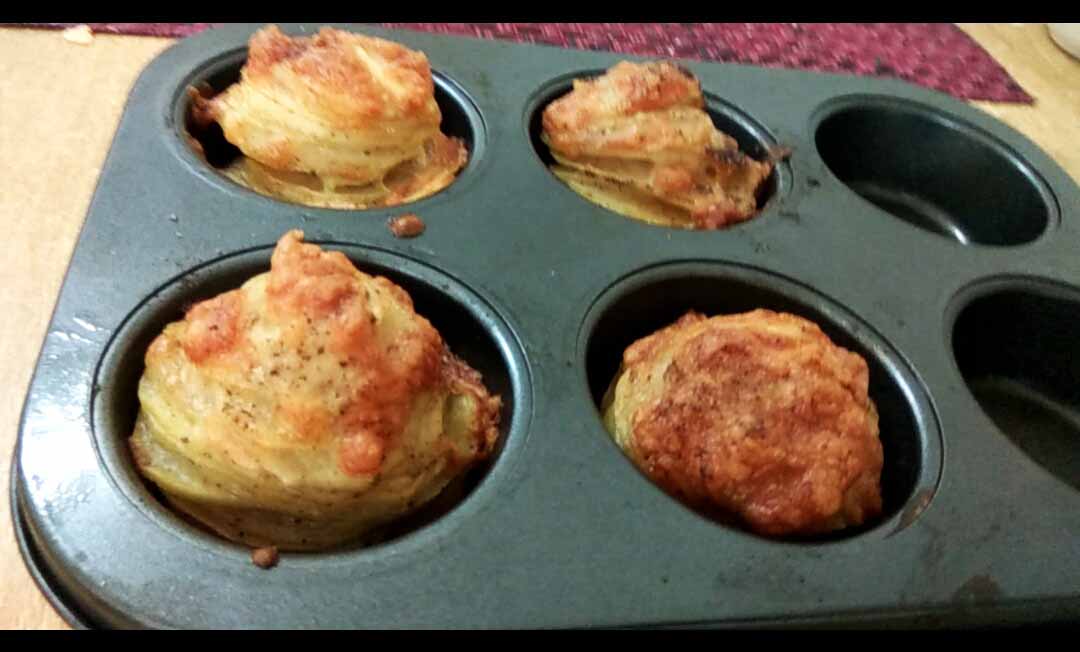 POTATO SLICES SNACK - POTATO STACKS / POTATO ROSES