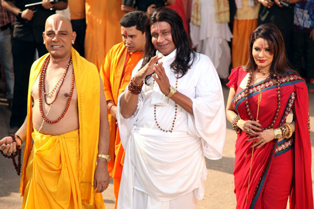 Mithun Chakraborty's godman character in OMG worries Sri Sri Ravishankar