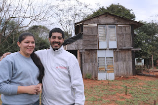 Aregua: Familias firmaron contrato con las SAS para regularizar terrenos