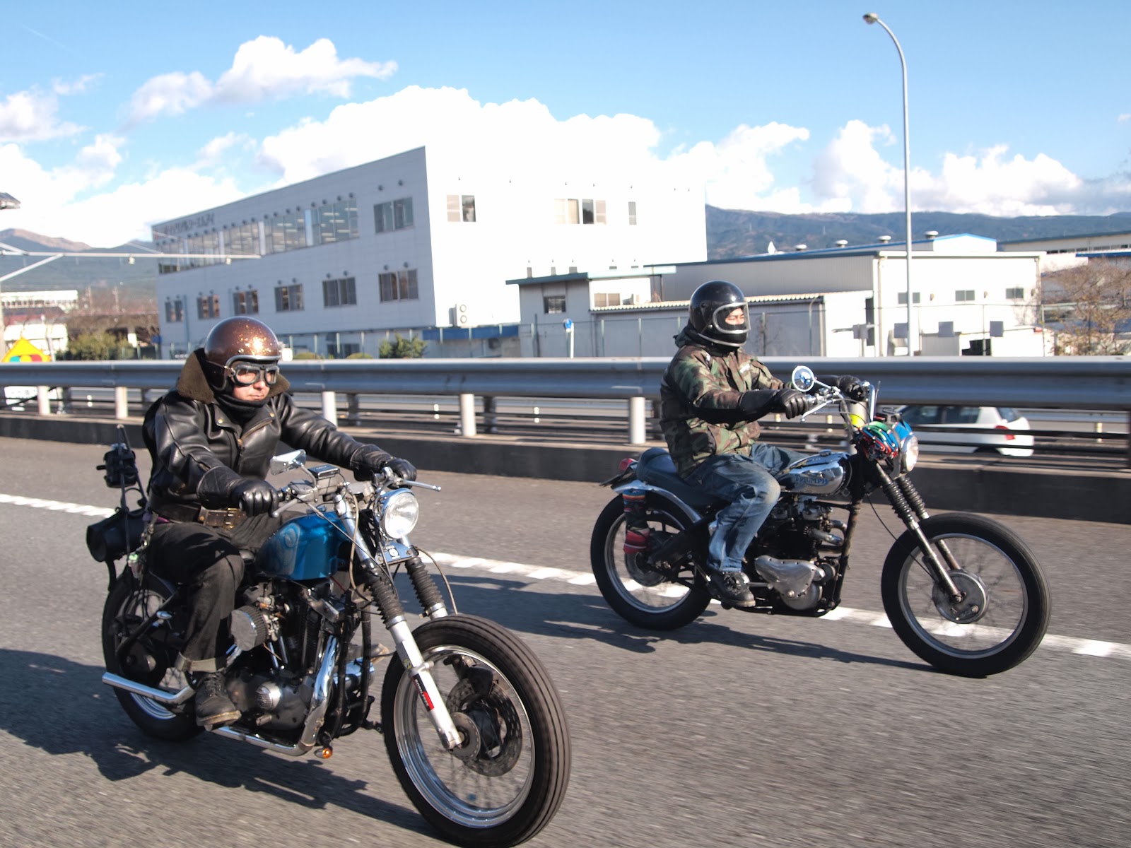 Deluxie: ：*：゜・☆@@coLd WEATHEr mOTorcYcLE rIdIng THrEE@@