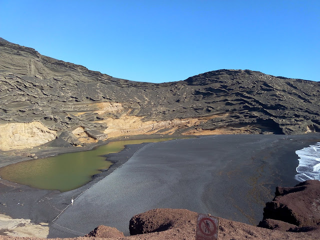 El Lago Verde es algo que ver en Lanzarote