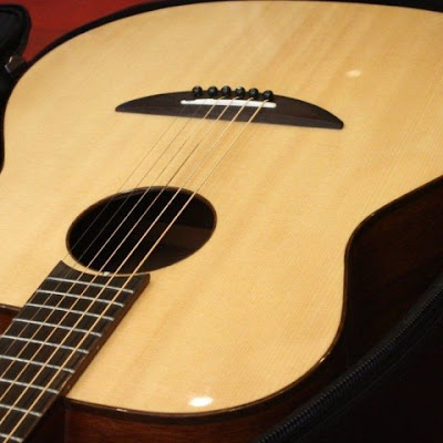 Bán Đàn Guitar Acoustic Baden Giá 6 Triệu