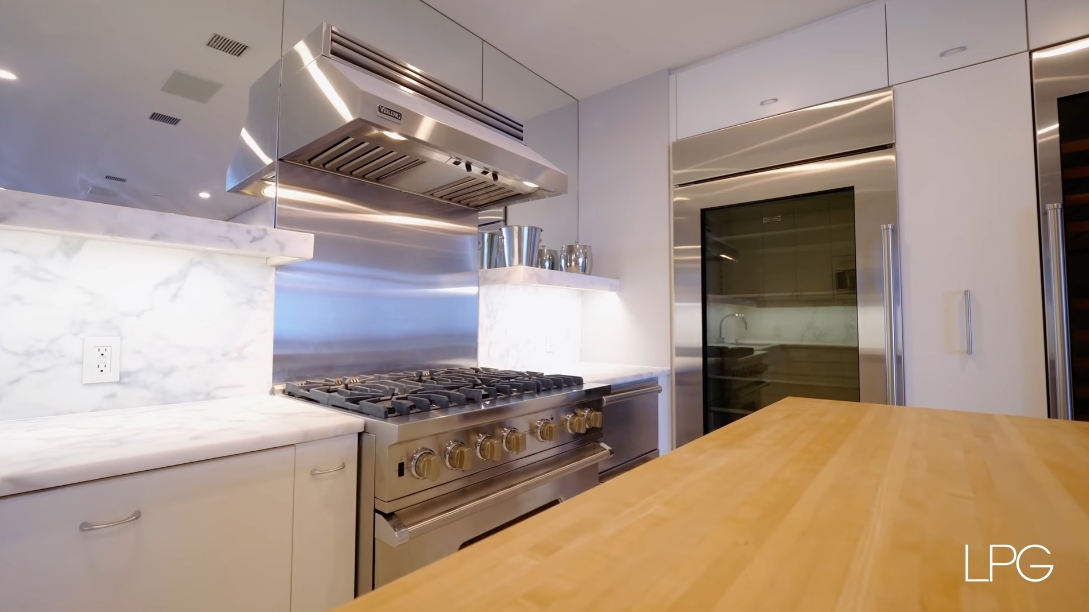 26 Interior Design Photos vs. 25 Columbus Cir #75CE, New York, NY Luxury Penthouse Tour