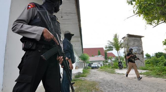 Tercoreng Kembali, Kesal Pacar Tak Segera Tanggung Jawab, Siswi SMK Ini Malah Pamer Bagian Depan Tubuh di Facebook Untuk Gugurkan Bayi Tercoreng Kembali, Kesal Pacar Tak Segera Tanggung Jawab, Siswi SMK Ini Malah Pamer Bagian Depan Tubuh di Facebook Untuk Gugurkan Bayi