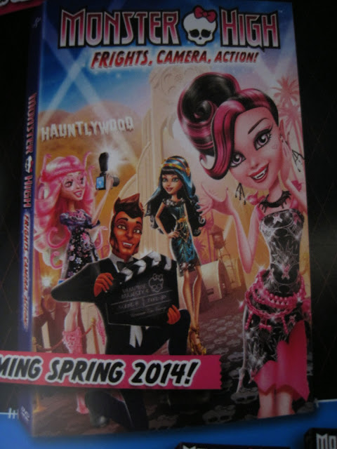 Our first peak at Viperine Gorgon! Cleo, Draculaura, and Clawd also sport new looks in this advertisement for Monster High: Frights, Camera, Action! DVD.