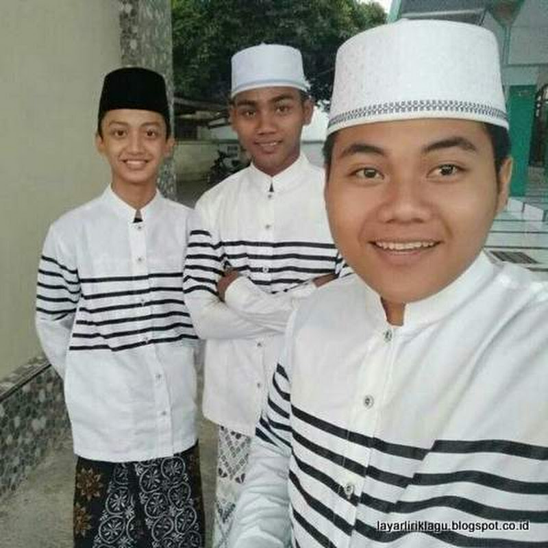 Lirik Lagu Istriku Engkau Ratu Dihatiku Gus Azmi