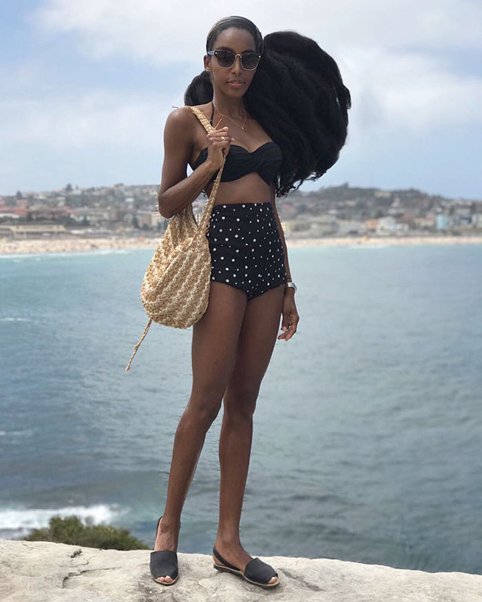 Bringing Instagram envy all around the world - These Twin Sisters Were Ashamed Of Their Incredible Hair, But Now They Became Famous For It Bringing Instagram envy all around the world - These Twin Sisters Were Ashamed Of Their Incredible Hair, But Now They Became Famous For It