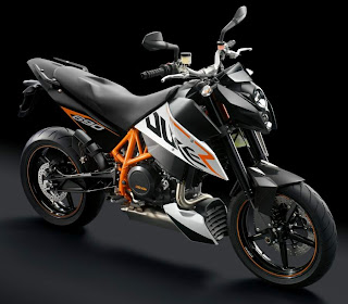 KTM 690 Duke R Wallpapers