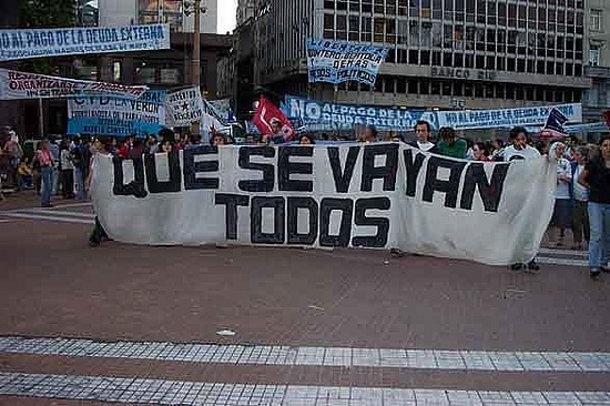 Protesto em Buenos Aires contra a crise política e econômica