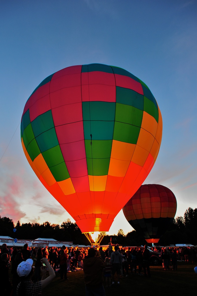 Photos by Quaeréndus Night Glow at Tigard Balloon Festival