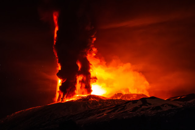 The Big Wobble - look at the pictures Mount-etna-eruption-december-3-2015-4