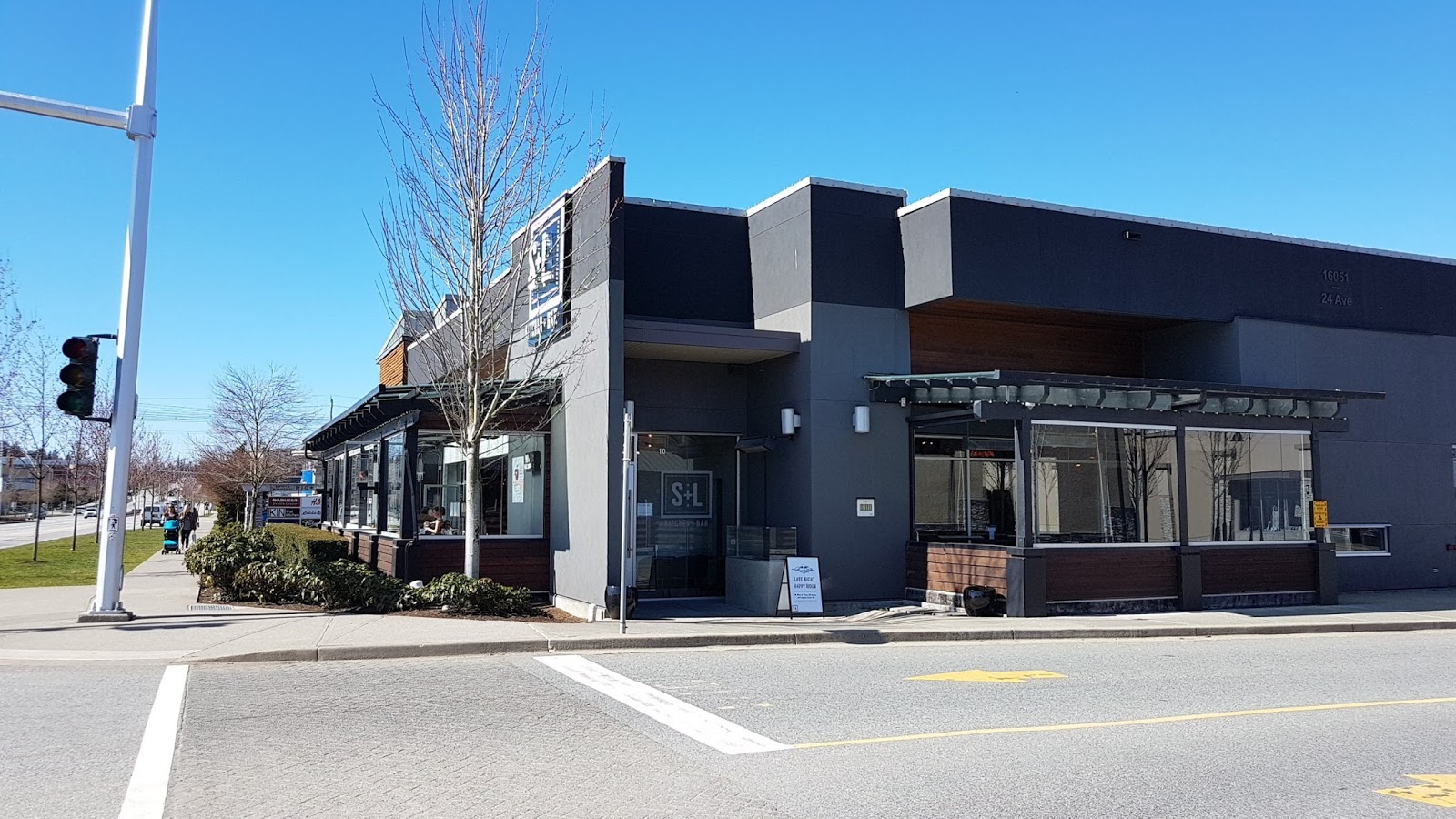 Jeeps Pubs Taverns and Bars S&L Kitchen and Bar South Surrey (Surrey