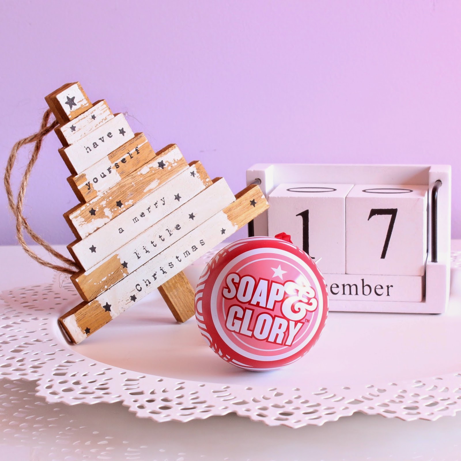 cottoncandyblondies Advent Calendar Day 17 Soap and Glory Christmas A