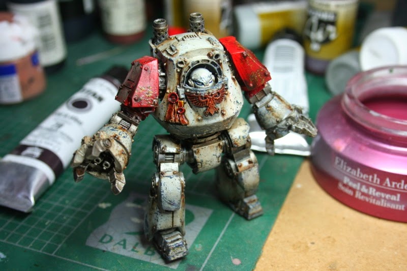 Foto frontal del Dreadnought Contemptor montado