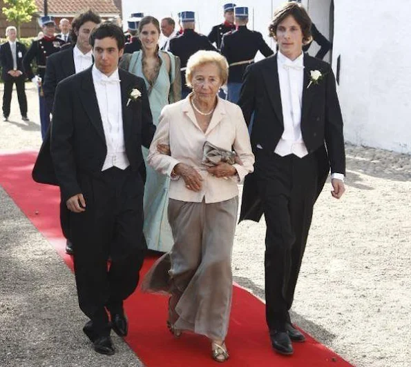 The Press Office of Danish Royal Palace announced that Barones Odile de Sairigne, the grandmother of Princess Marie of Denmark died at the age of 98 at her house in Paris