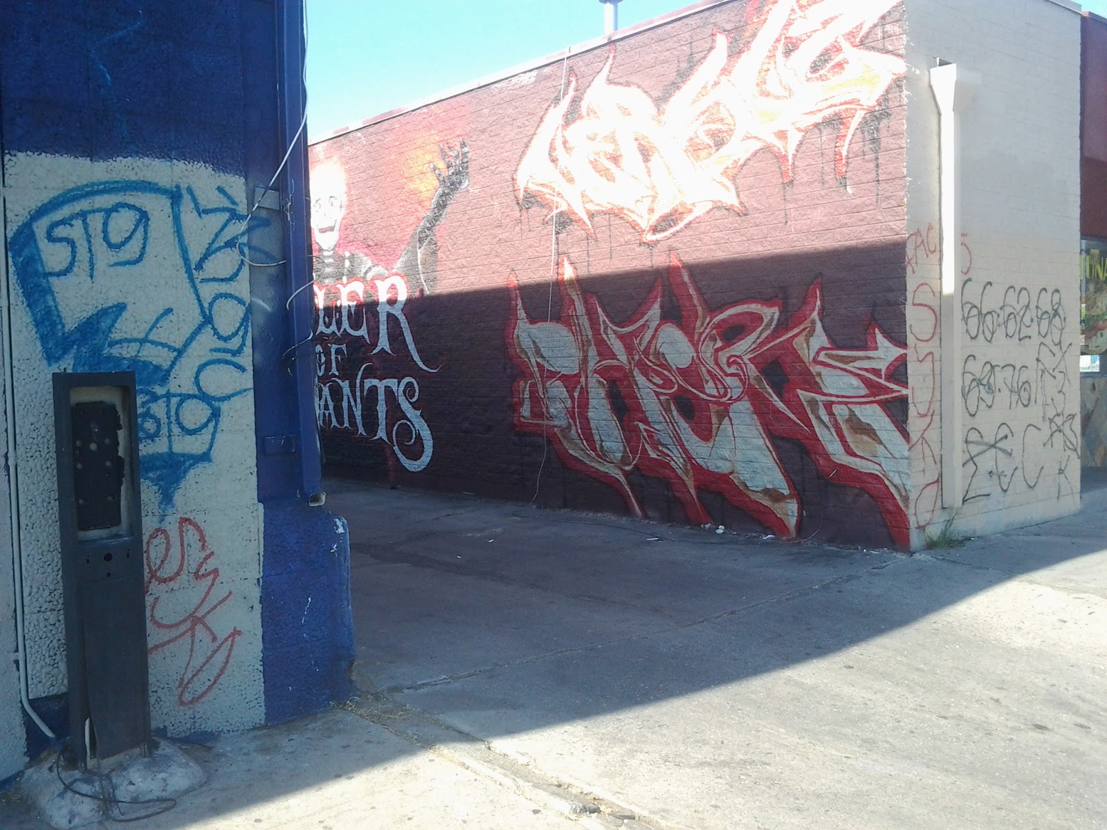 crip gangs graffiti east coast crip ( 62 street )