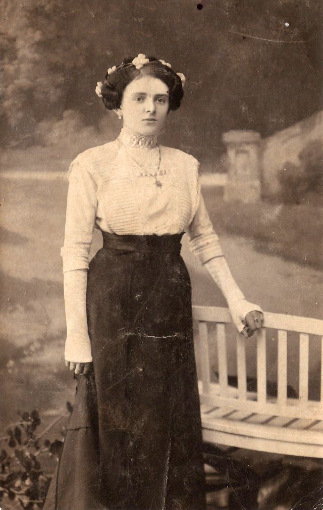 young women's fashion