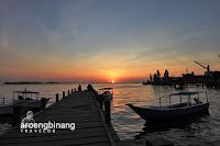 dermaga kayu fort rotterdam