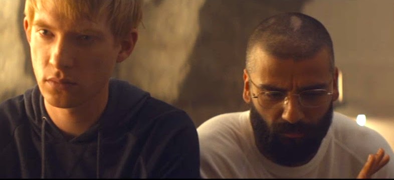 CINE Y PSICOLOGÍA: EX MACHINA (Alex Garland, 2015): reflexiones en torno a  la consciencia.