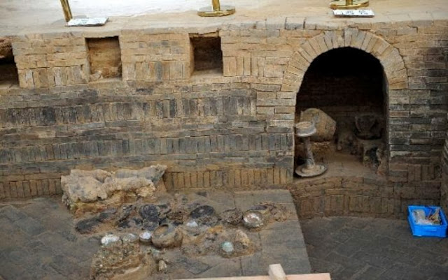 Rare treasures unearthed from imperial Chinese tombs 