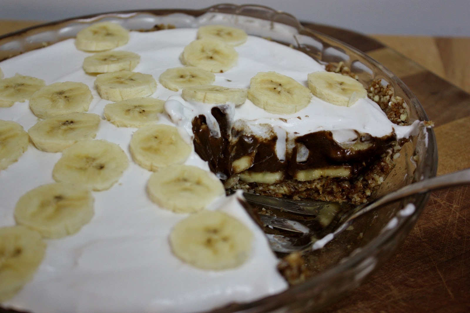 This Rawsome Vegan Life chocolate banana coconut cream pie
