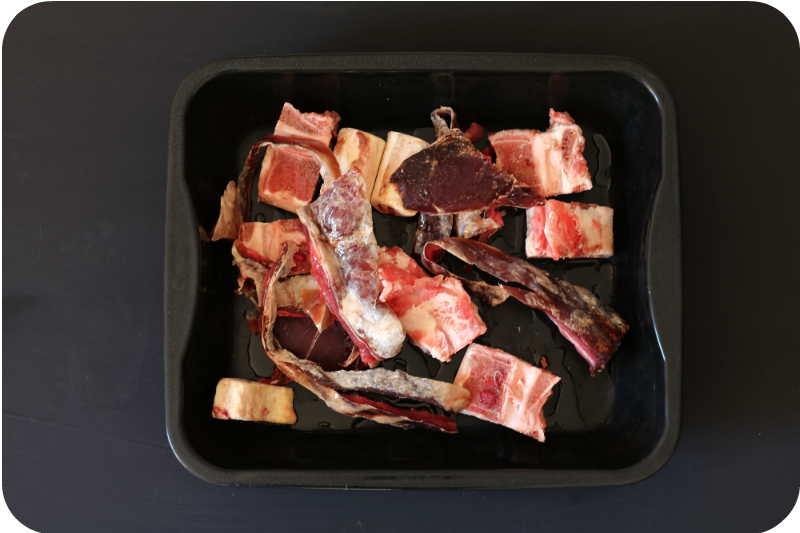 Parüren vom dry aged Kalbsrücken und Markknochen für Rosmarinjus | Arthurs Tochter Kocht von Astrid Paul Parüren vom dry aged Kalbsrücken und Markknochen für Rosmarinjus | Arthurs Tochter Kocht von Astrid Paul