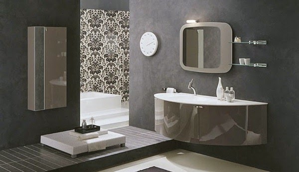 Dark spots on the mirror in the bathroom and how to avoid them