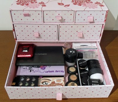 Storage ideas for your makeup!