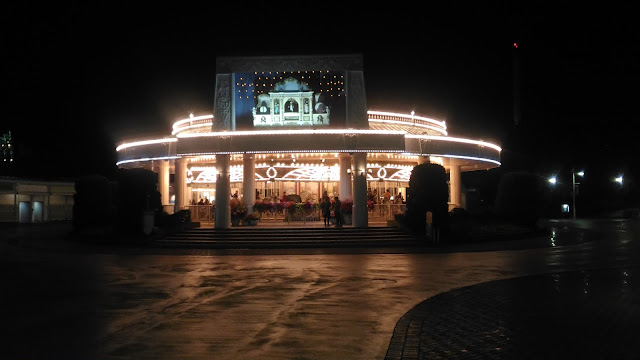 Arrivé au parc d'attraction où l'aquarium ce trouve