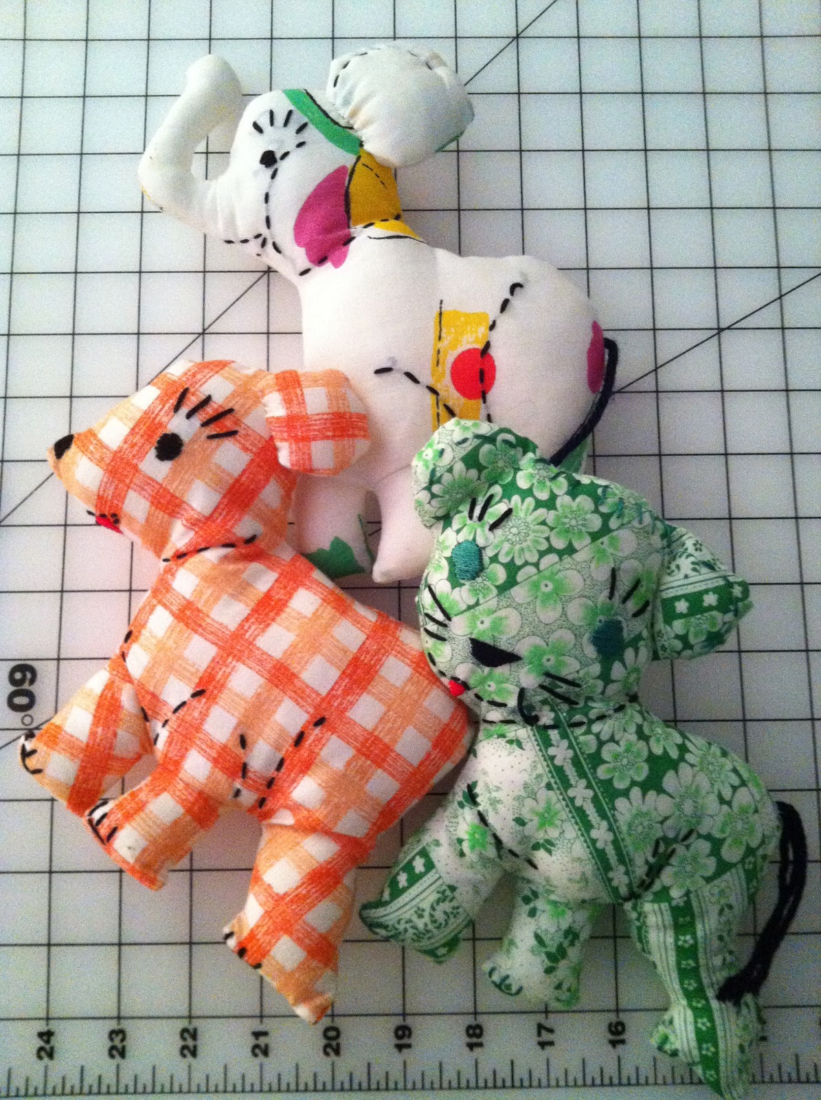 Buttons, Bows & Bling Fun Fabric Animals