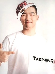 Taeyang de Big Bang o BigBang Foto de Taeyang cerrando los ojos