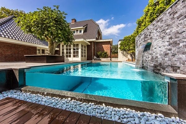 Spa facility and swimming pool in the garden
