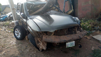 2a "I don't believe in luck, I believe in Grace!" Nigerian lady, her mother and driver survive car crash