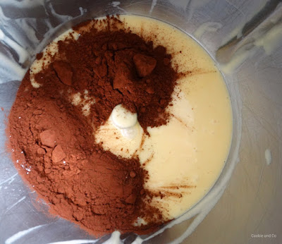 Marmorierter Eierlikörkuchen