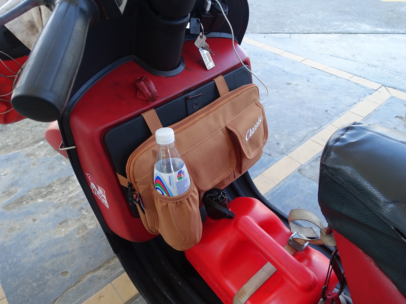 'Classic' Vespa Glovebox Bag By SIP Being an unintended guinea pig for a product