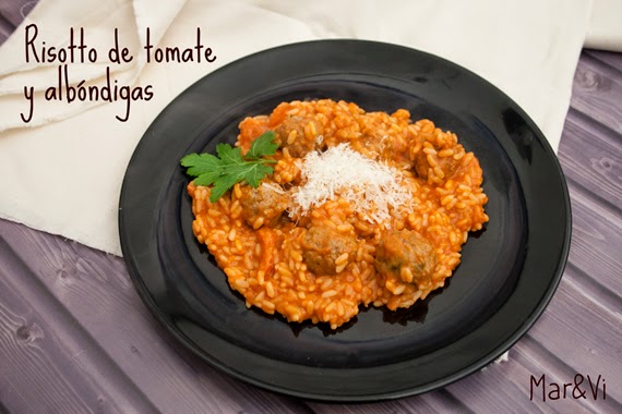 receta de risotto de tomate y albóndigas