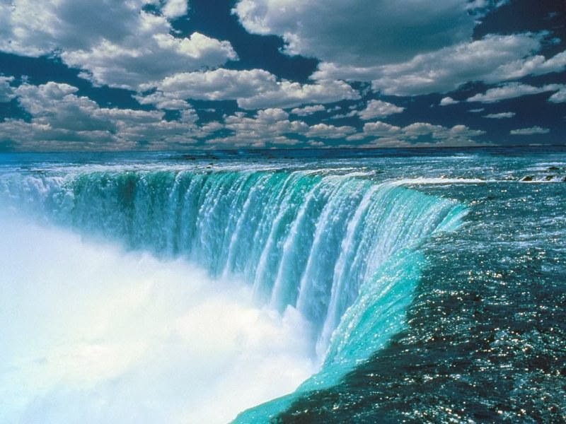 Delta Niagara Falls