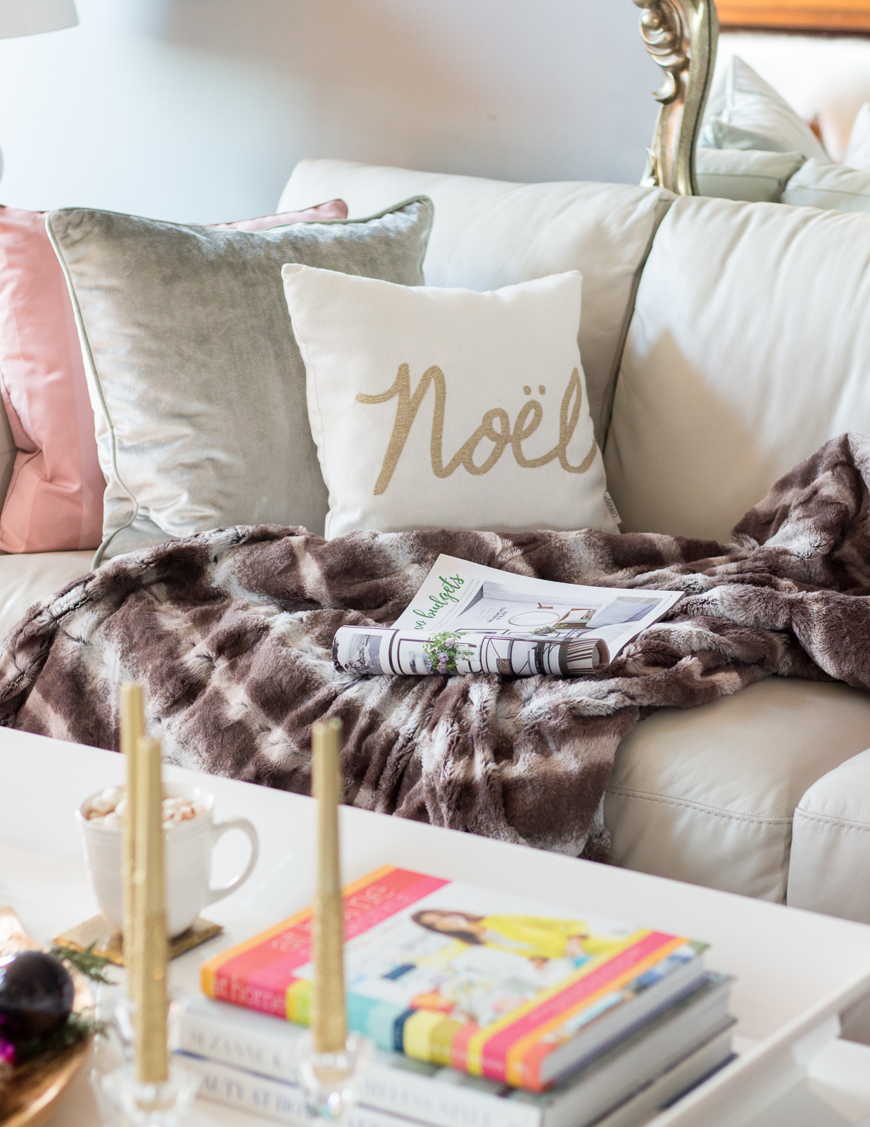 elliven studio Keeping Warm With Sunbeam's Heated Throw & A Giveaway