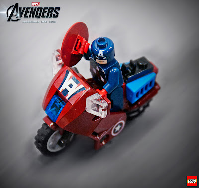 Marvel x LEGO The Avengers Movie - Captain America's Avenging Cycle Set
