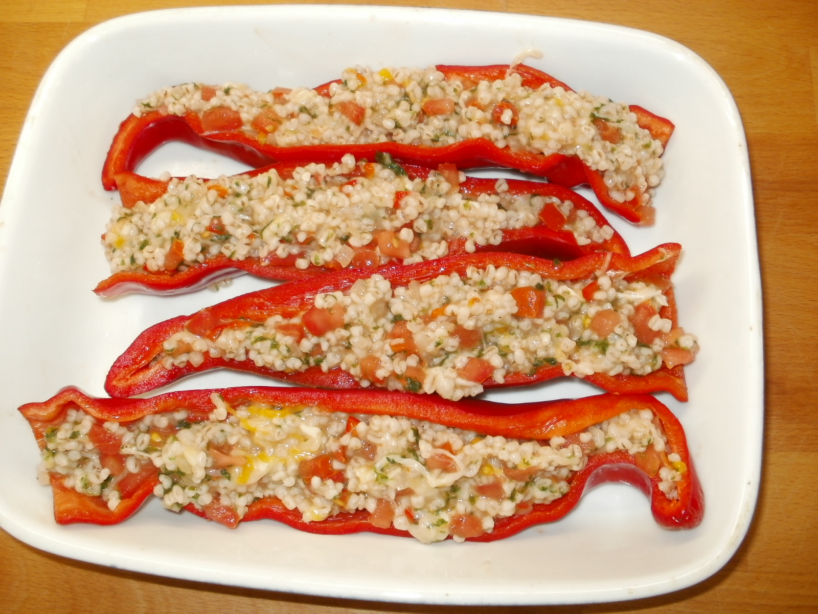 britte at home: Spitzpaprika, gefüllt mit Perlgraupen