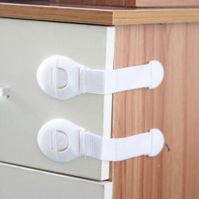 $0.70 / €0.60 Postage for 2Pcs Adhesive Baby SafetyLock for Door/Cabinet/Drawer