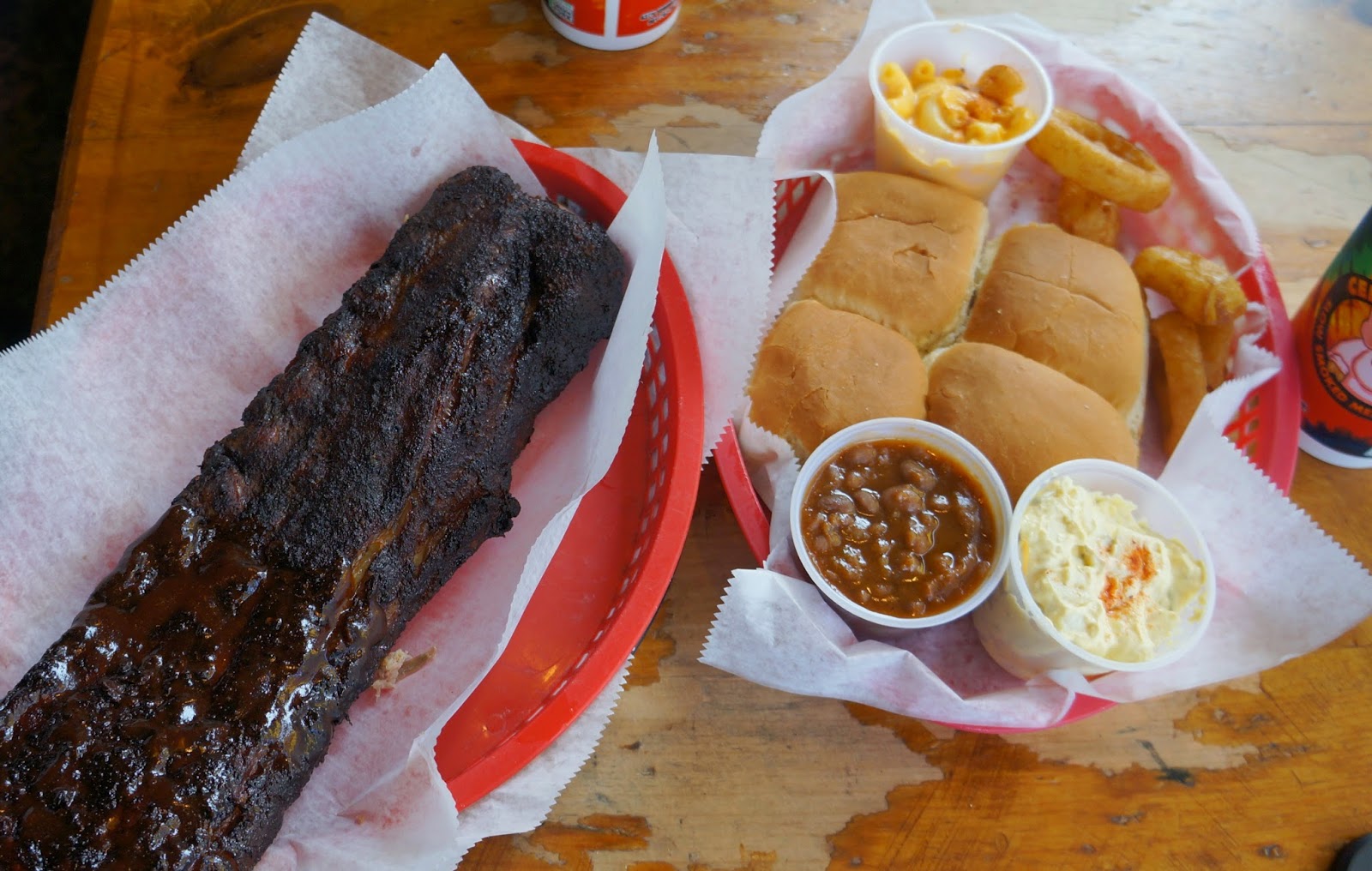 Shenaniganska BEST BBQ RIBS IN MEMPHIS, TENN.