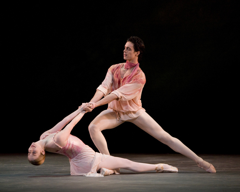 дуэтный танец в классическом балете. хореографический дуэт. балетные поддержки. балетные поддержки. балет дуэт.