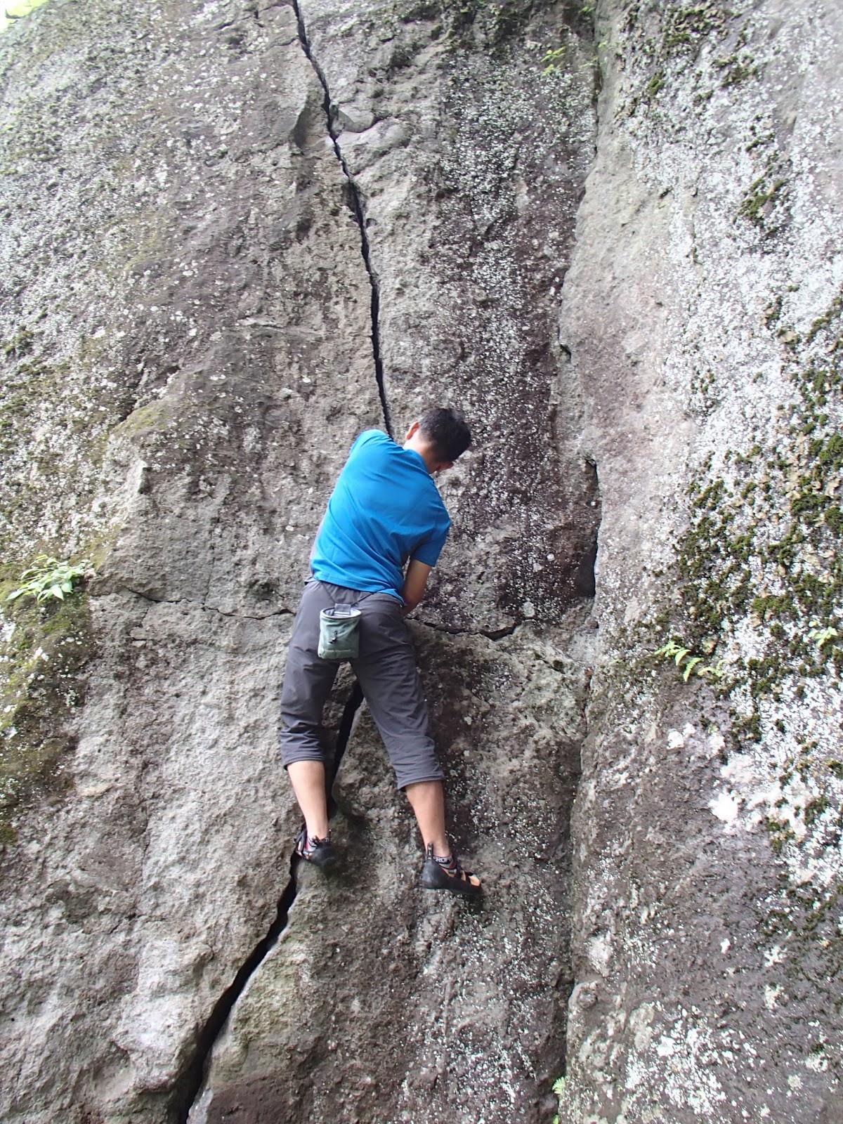 石田登山塾日誌 ビレイヤーはバックアップ