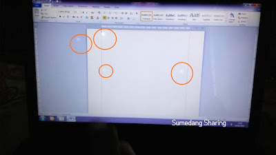 LCD Goomy Laptop Bercak Putih di Layar White Spot
